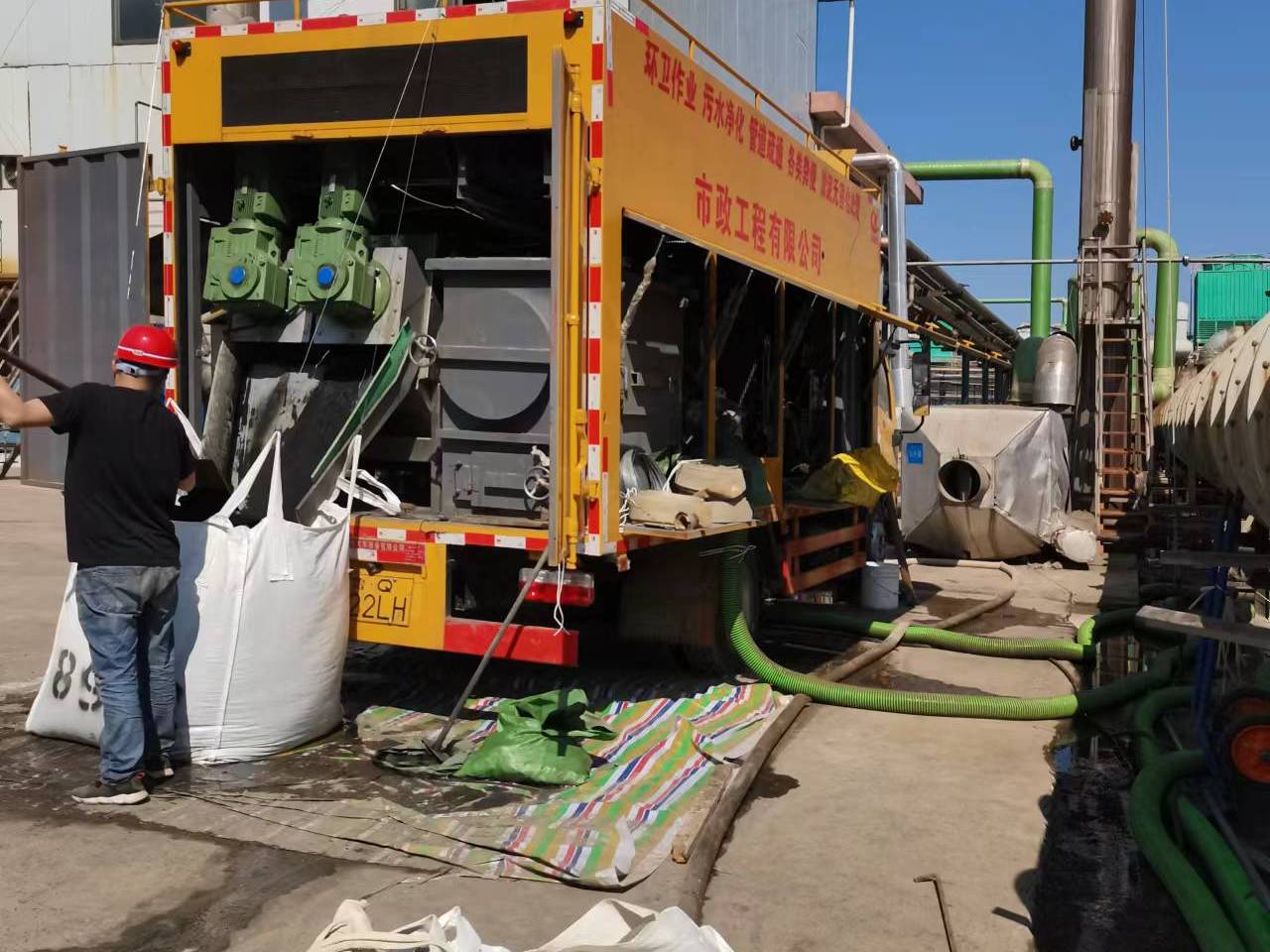 禹王台淤泥压干处理